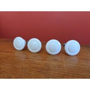 4 Vtg White Plastic Door Knobs Drawer Cabinet Pulls 1" Dia With 1 1/4" Screws